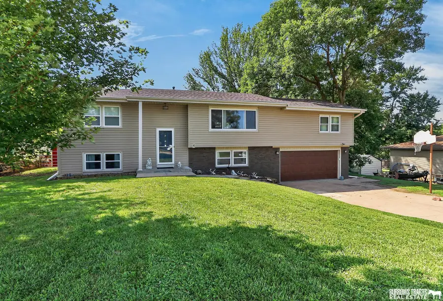 1011 Barnett Street, Weeping Water, NE 68463 - #2
