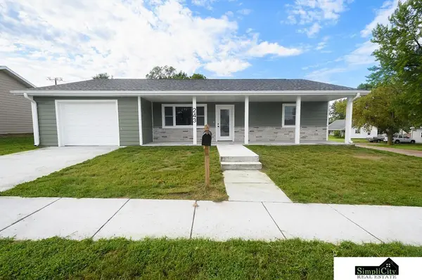 243 W 4th Street, Superior, NE 68978
