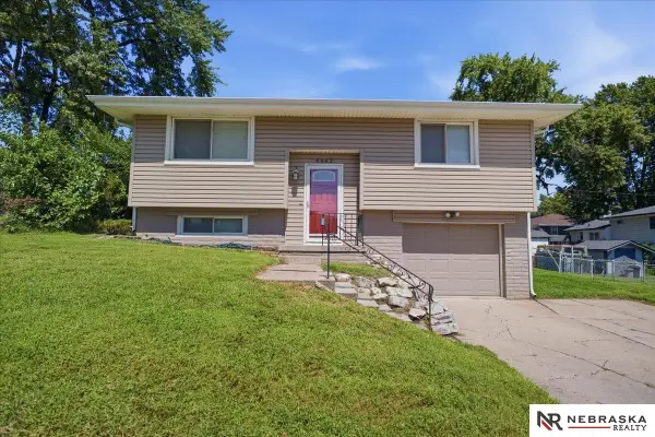 4962 O Street, Omaha, NE 68117