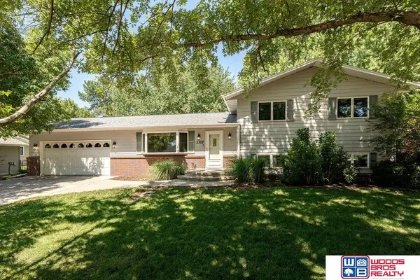 1317 Harre Lane, York, NE 68467
