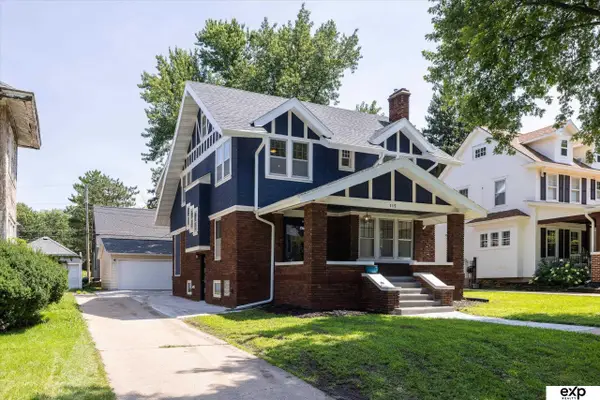 115 S 54th Street, Omaha, NE 68132