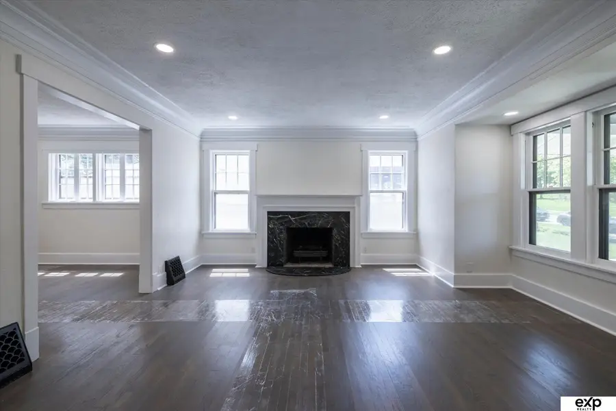 115 S 54th Street, Omaha, NE 68132 - #3