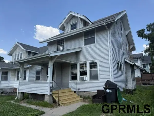 1005 S 38th Street, Omaha, NE 68105
