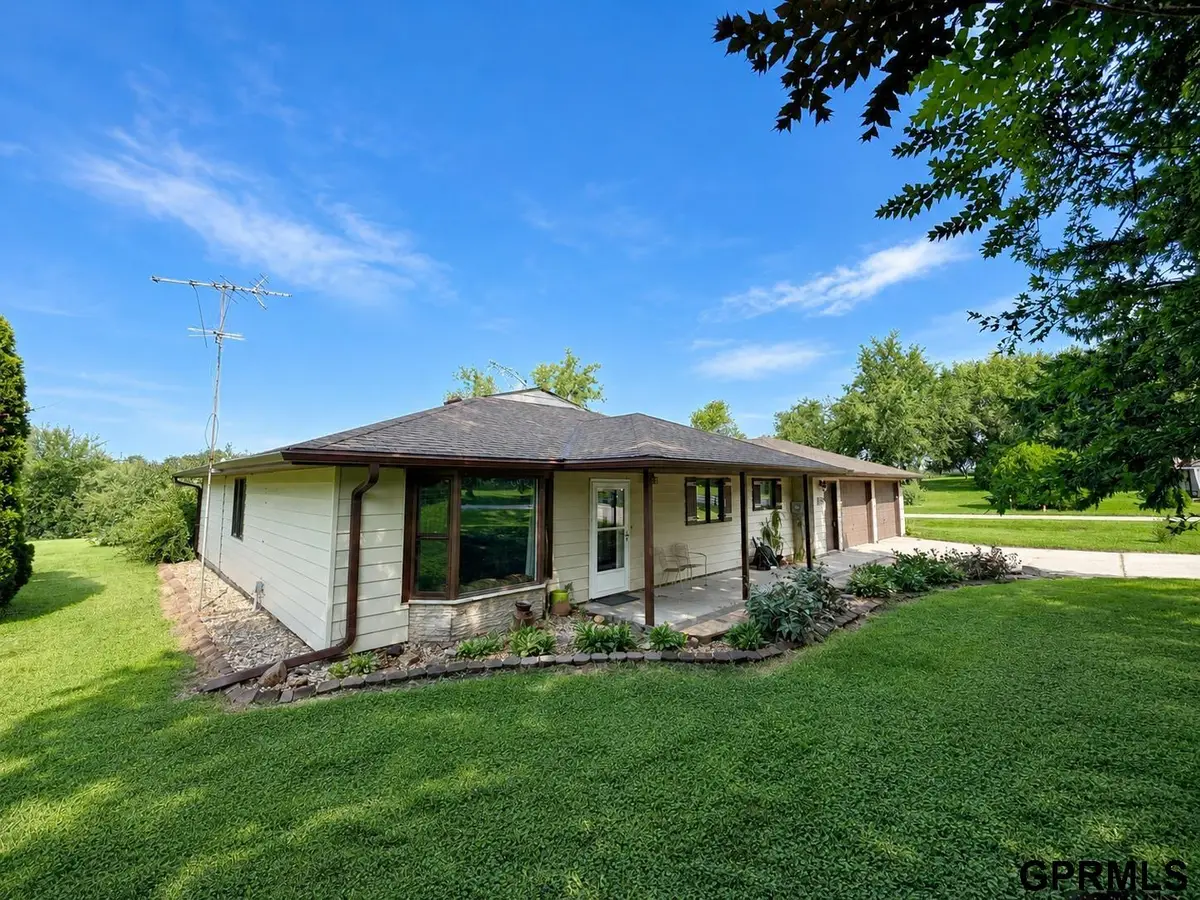 715 Lakeview Drive, Eagle, NE 68347 - #1