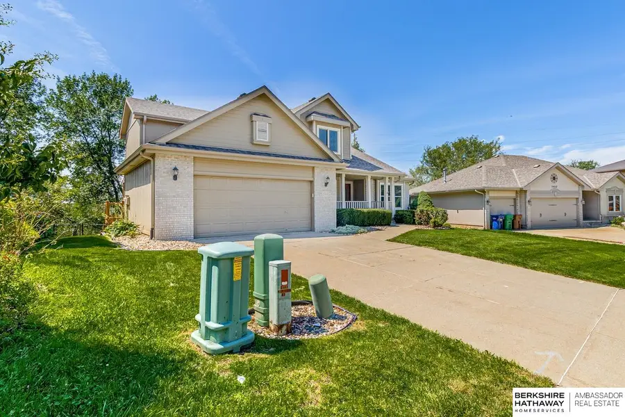 2313 Mayflower Road, Bellevue, NE 68123 - #2