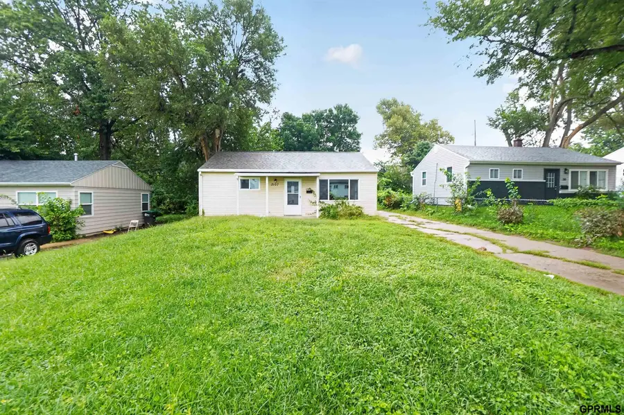3107 S 40th Street, Omaha, NE 68105 - #3