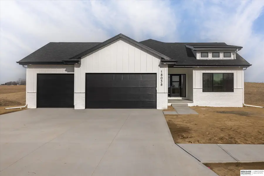 21725 Parkview Drive, Gretna, NE 68028 - #2