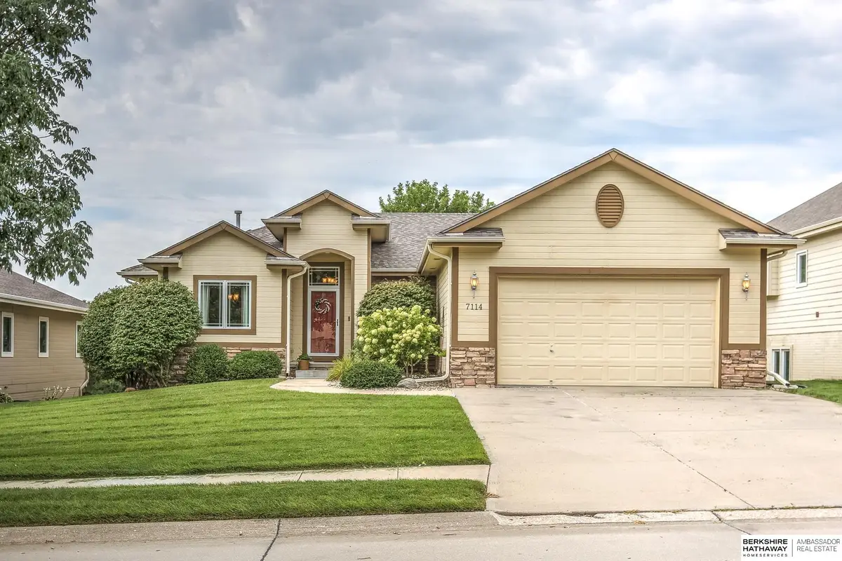 7114 N 146 Street, Bennington, NE 68007 - #1