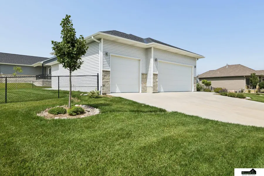 1426 E 9th Street, Hickman, NE 68372 - #3