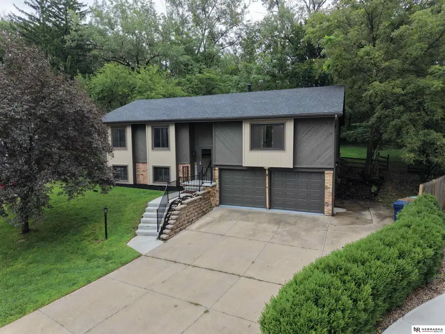 802 Moore Drive, Bellevue, NE 68005 - #2