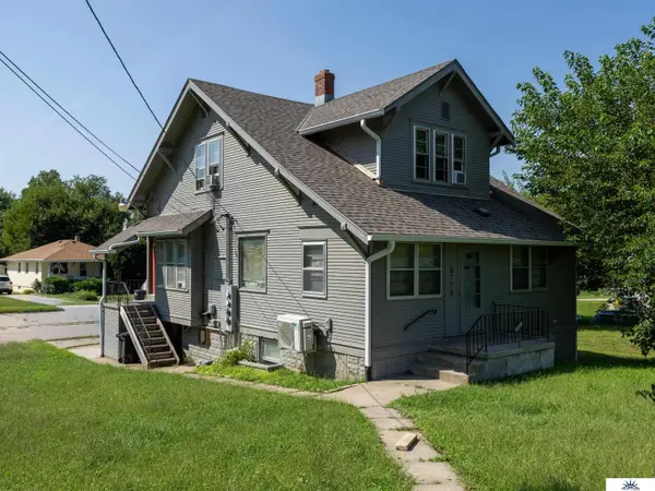 6779 Military Avenue, Omaha, NE 68104