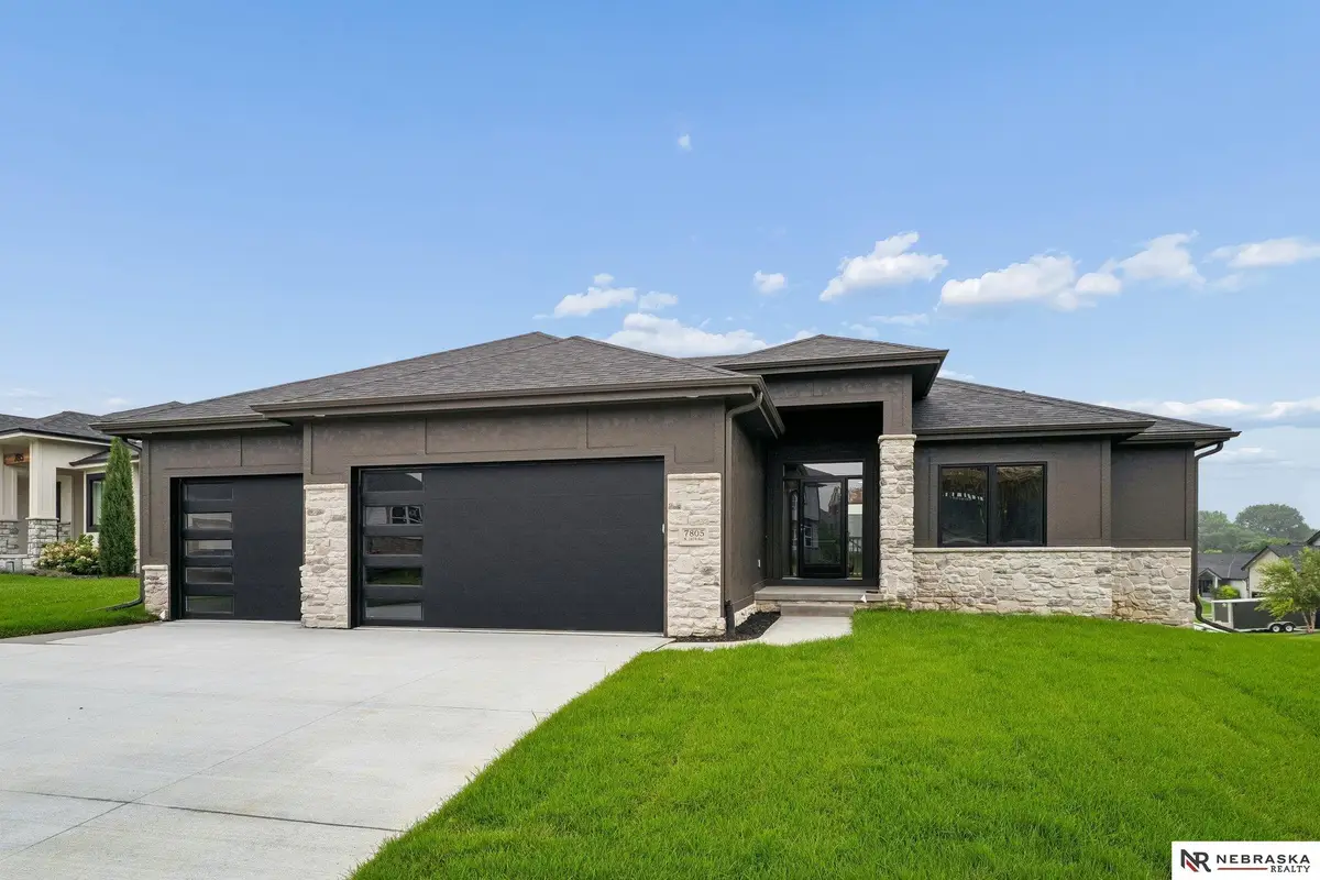 7805 N 167 Avenue, Bennington, NE 68007 - #1