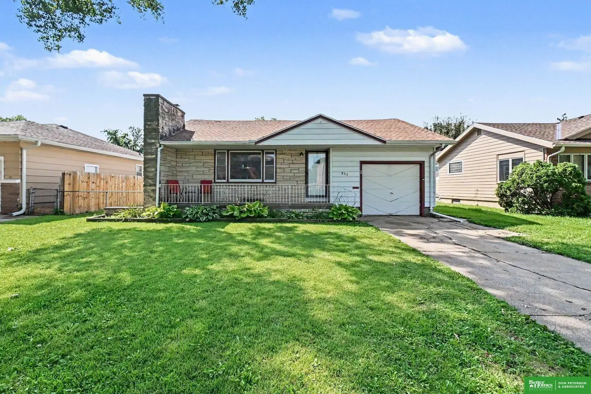 835 W 11th Street, Fremont, NE 68025 - #1