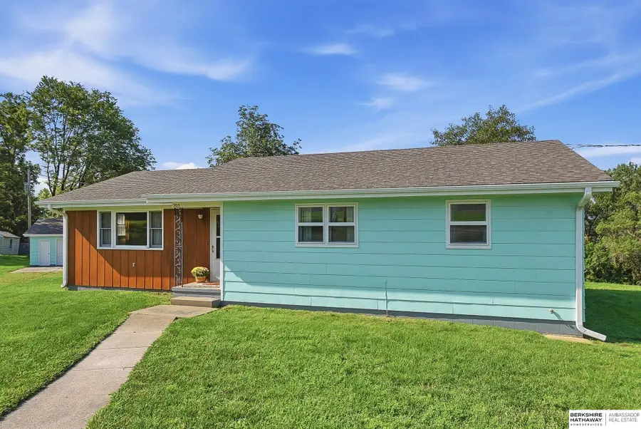 925 W Ellsworth Street, Arlington, NE 68002 - #3