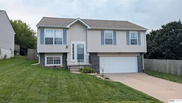 17813 Margo Street, Omaha, NE 68136