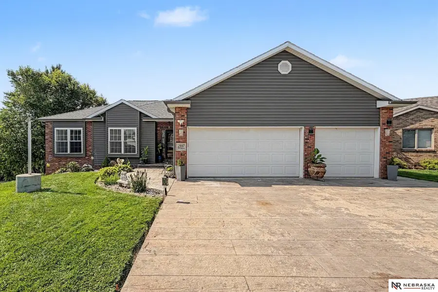2557 SW Soukup Circle, Lincoln, NE 68522 - #2