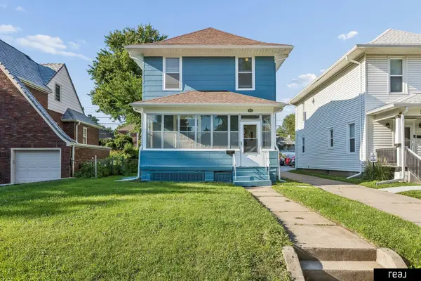 3863 California Street, Omaha, NE 68131