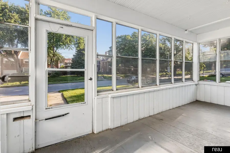 3863 California Street, Omaha, NE 68131 - #2