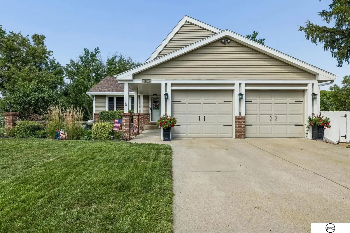 4800 Huddersfield Court, Lincoln, NE 68516 - #1