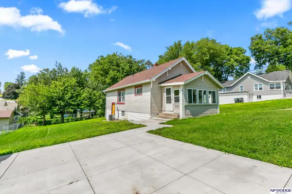 4812 N 45 Street, Omaha, NE 68104