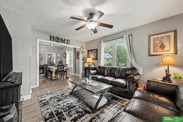 2850 Meredith Avenue, Omaha, NE 68111