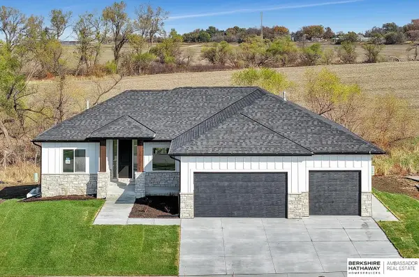 8730 Dragonfly Lane, Lincoln, NE 68526