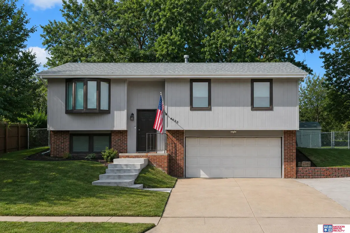 4633 Hallcliffe Road, Lincoln, NE 68516 - #1