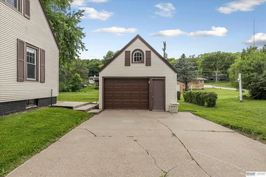 516 N 13th Street, Tekamah, NE 68061 - #3