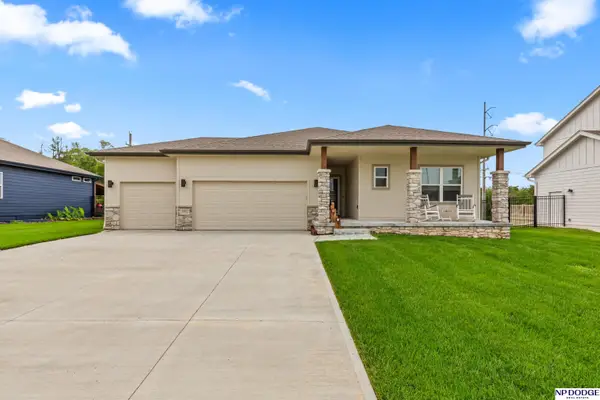 10452 S 113th Street, Papillion, NE 68046