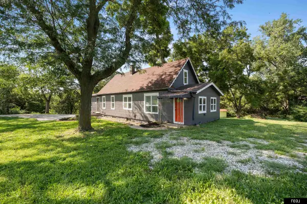 7512 S 43 Street, Bellevue, NE 68147