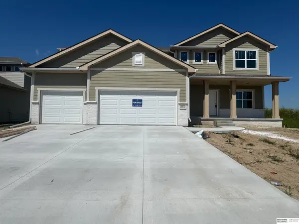 20810 Vernon Avenue, Elkhorn, NE 68022