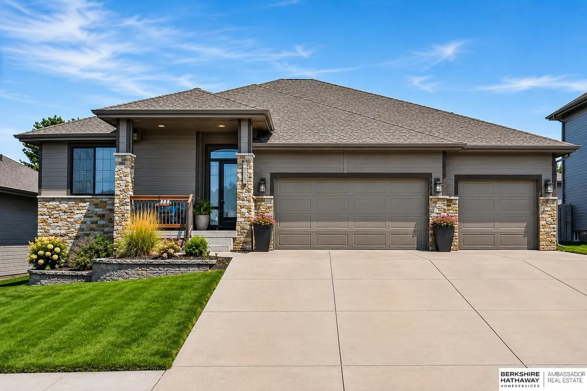 19312 Robin Drive, Gretna, NE 68028 - #1