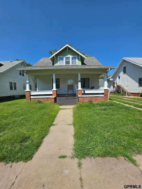 519 E 7th Street, Hastings, NE 68901