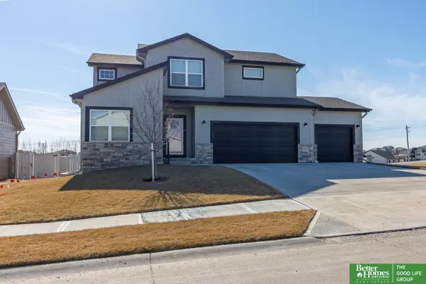 18363 Sage Street, Omaha, NE 68136