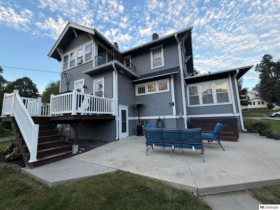 414 N Davis Avenue, Oakland, NE 68045 - #3