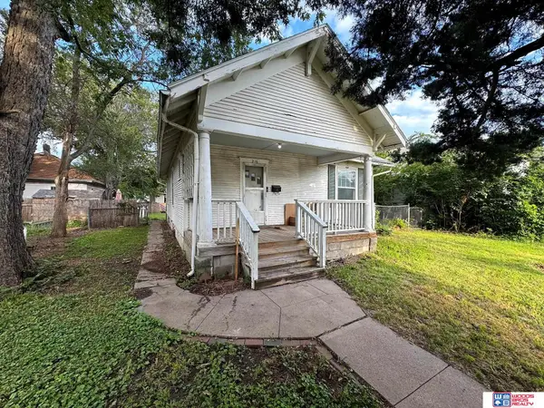 216 N 32nd Street, Lincoln, NE 68503