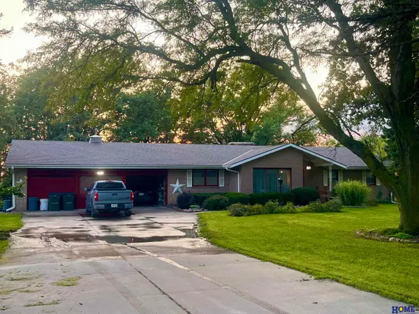 221 S 162nd Street, Lincoln, NE 68520