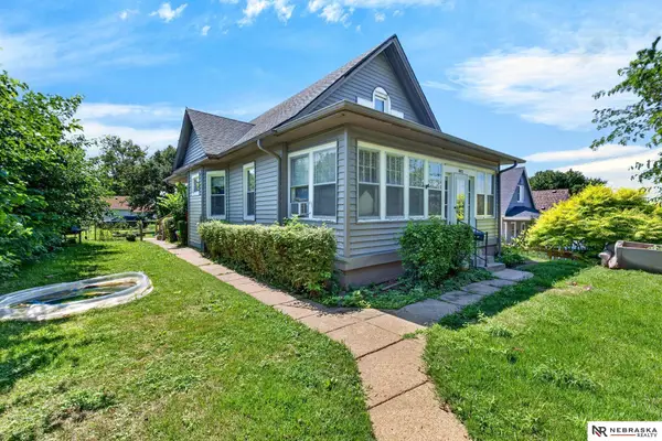 4103 S Street, Omaha, NE 68107