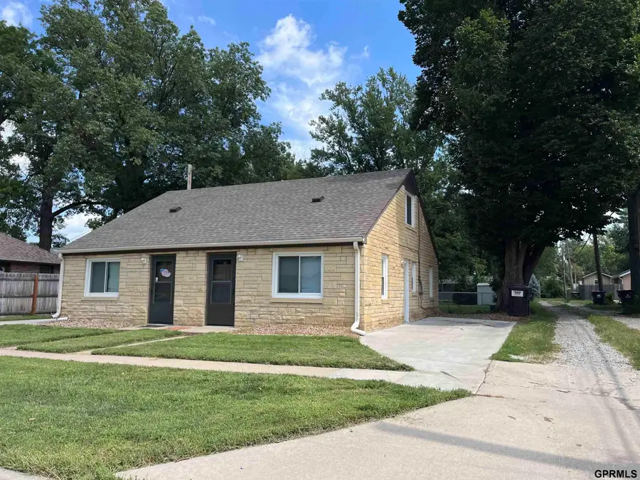 924 N 35th Street, Lincoln, NE 68503 - #3