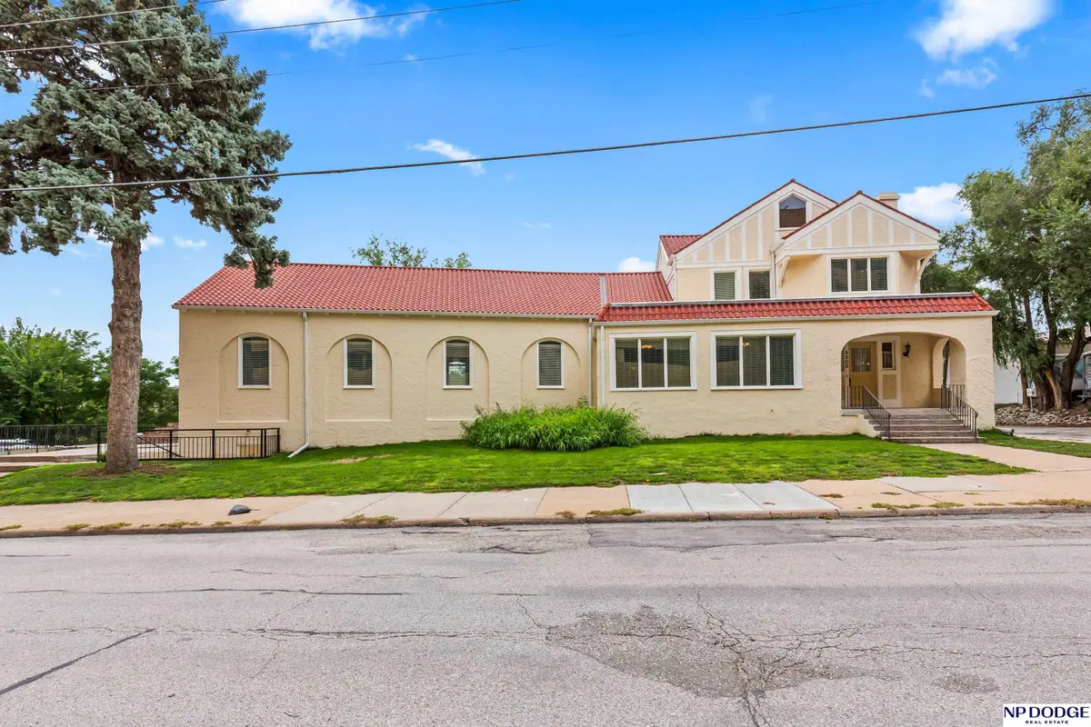 3205 Harney Street, Omaha, NE 68131 - #1