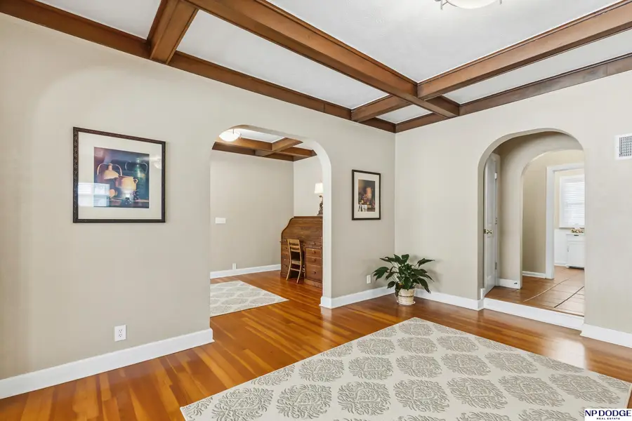 3205 Harney Street, Omaha, NE 68131 - #2