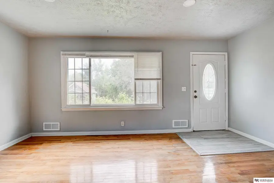 4822 Grand Avenue, Omaha, NE 68104 - #2
