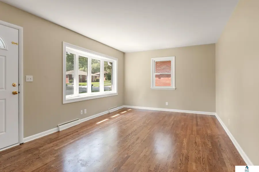6712 Cleveland Avenue, Lincoln, NE 68507 - #2