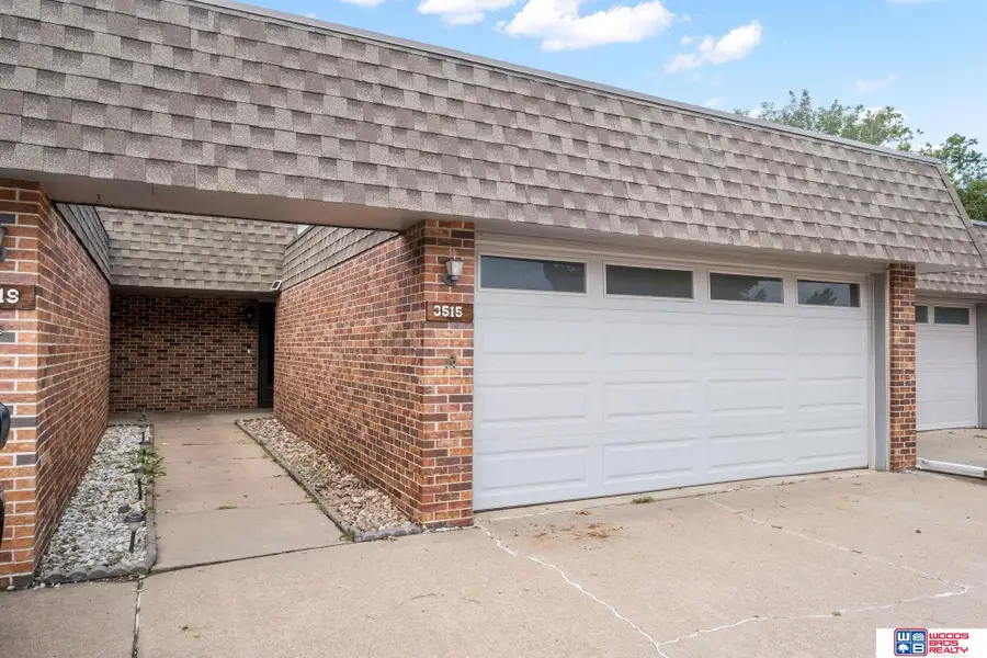 3515 Neerpark Drive, Lincoln, NE 68506 - #3