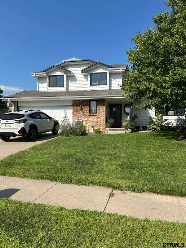 13730 Grover Street, Omaha, NE 68144