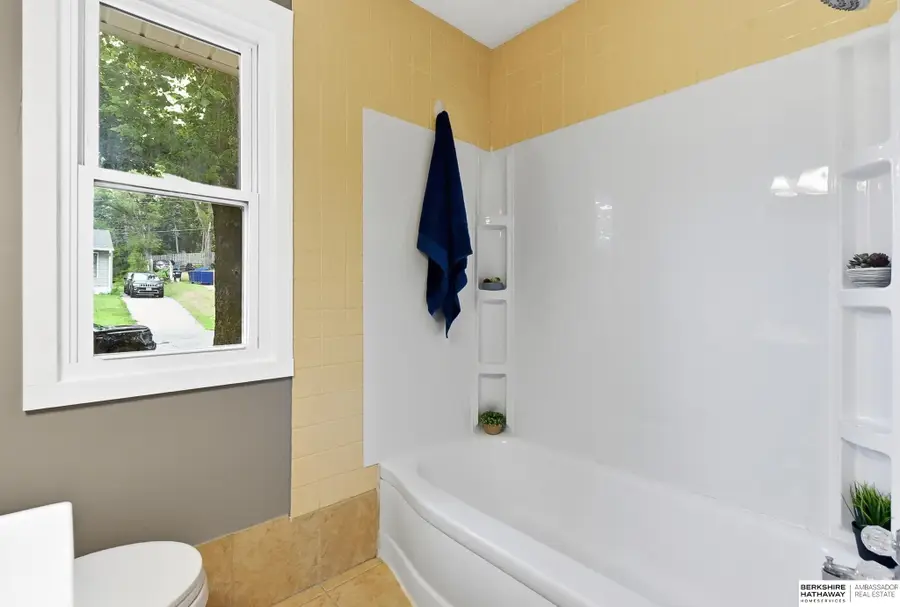 6318 Manderson Street, Omaha, NE 68104 - #3