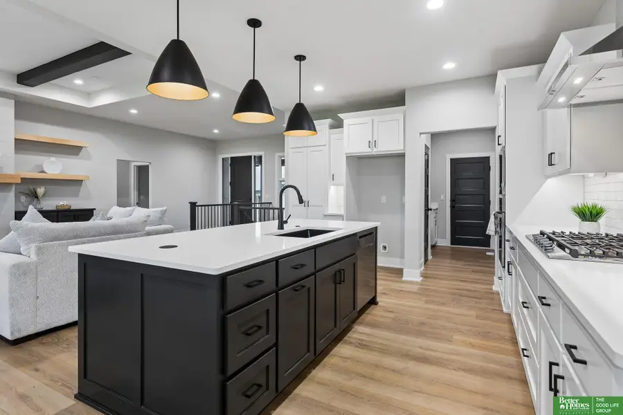 5517 N 213th Avenue, Elkhorn, NE 68022 - #2
