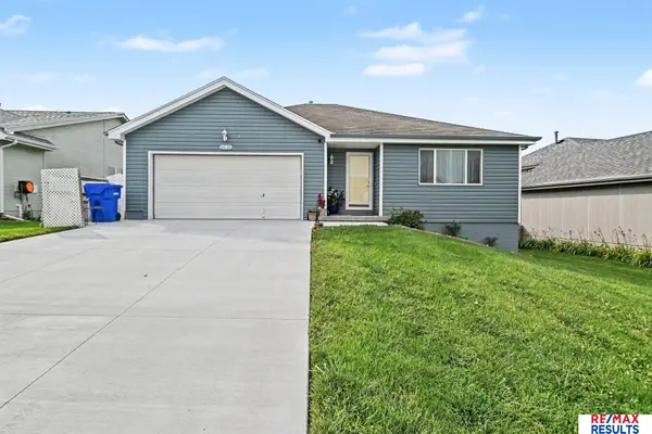 8535 Sheffield Street, Omaha, NE 68122