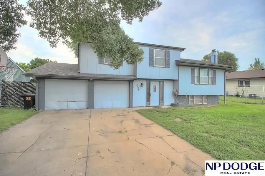 2506 N Wyoming Avenue, Fremont, NE 68025 - #2