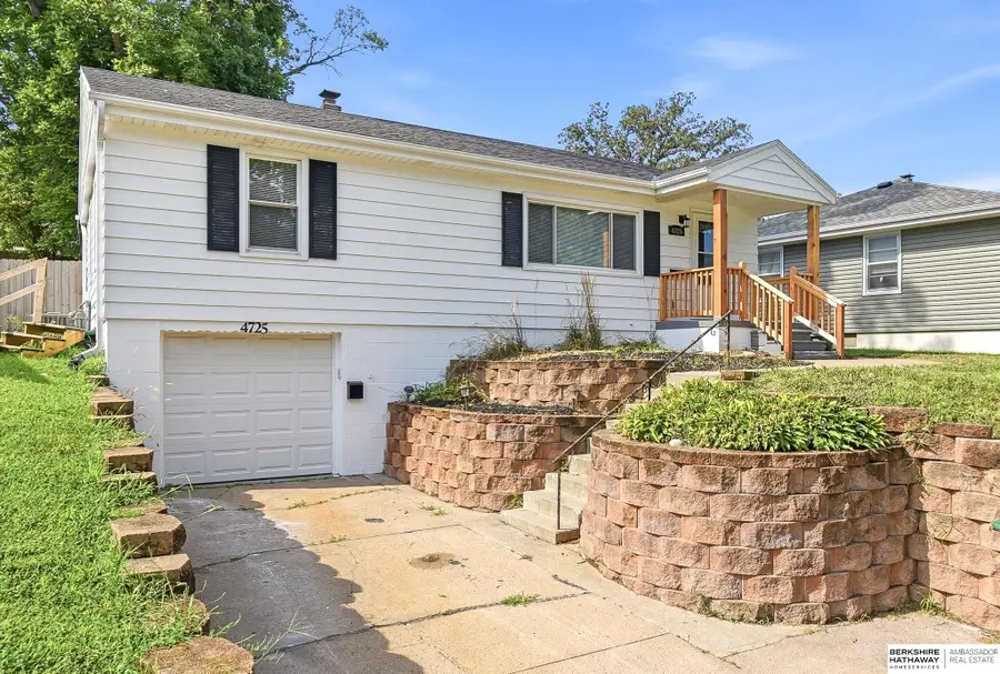4725 B Street, Omaha, NE 68106 - #3